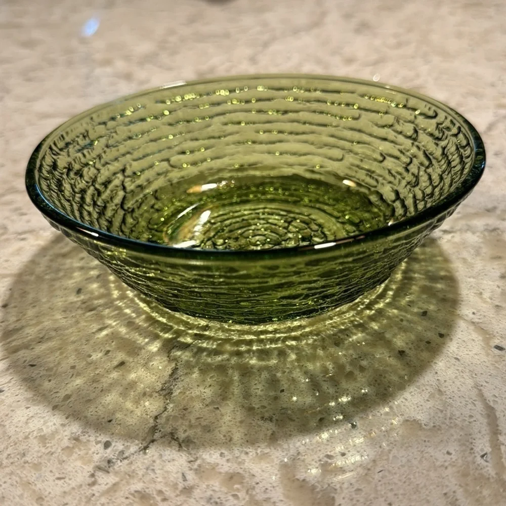 SET of 2 EA.~VINTAGE~ANCHOR HOCKING~AVOCADO GREEN~GLASS SORENO~SALAD BOWLS~G11